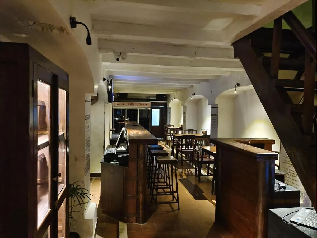 Niyati - Boutique Stay Kochi Lodge